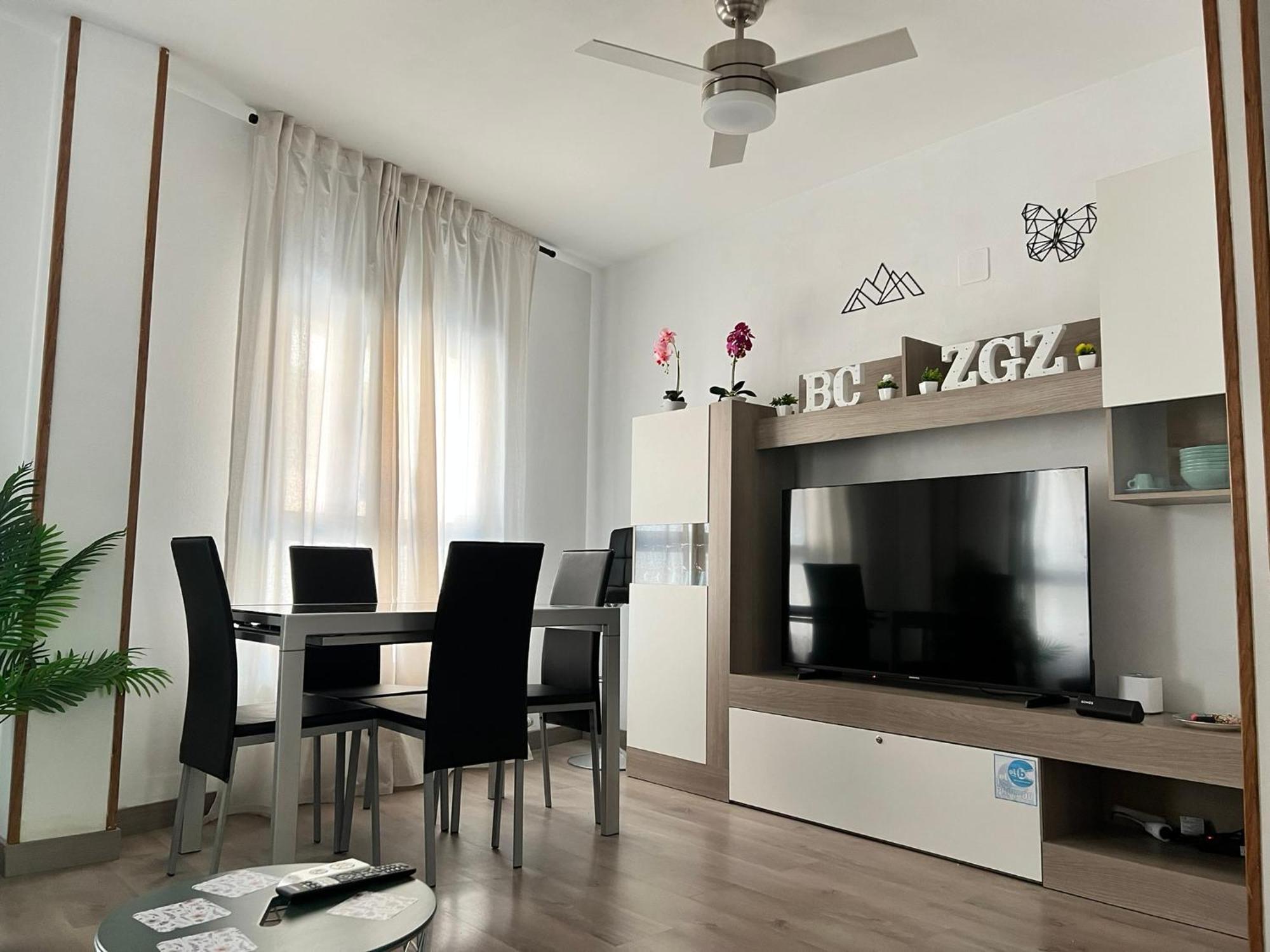 El Bc Zaragoza - Aljaferia Apartment Ngoại thất bức ảnh