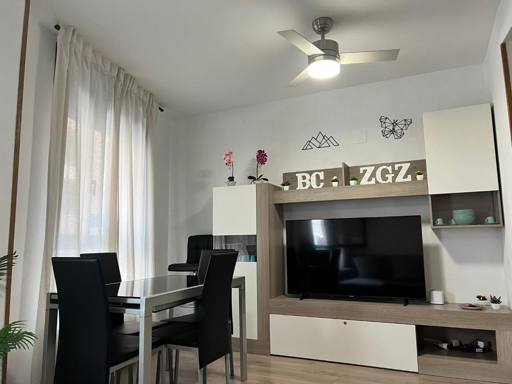 El Bc Zaragoza - Aljaferia Apartment Ngoại thất bức ảnh